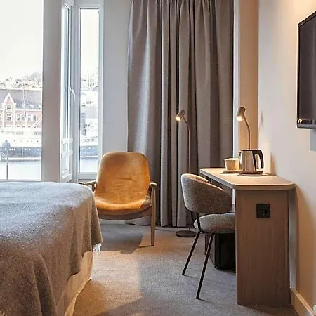 Skagen Brygge 4*